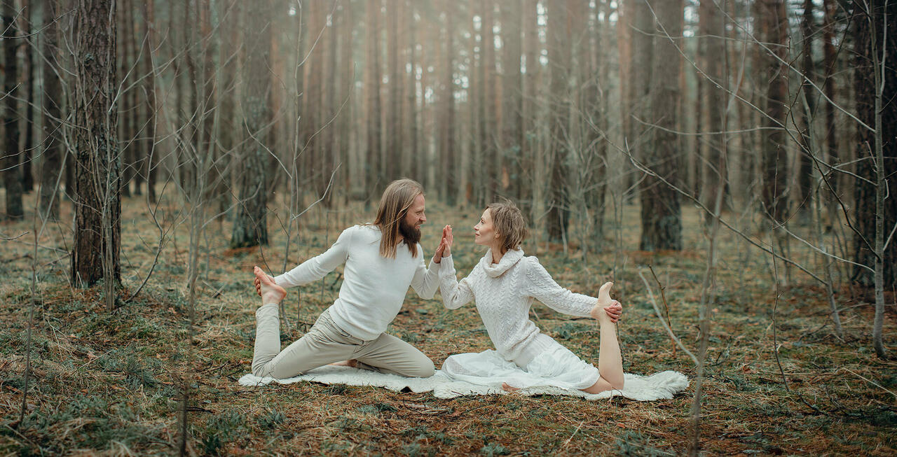 Kontakt – Eluselu